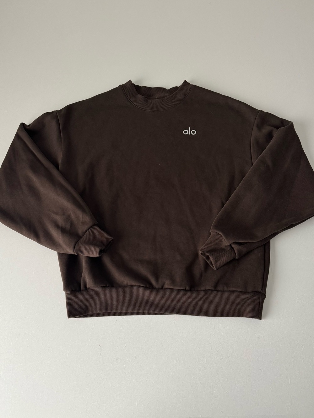 Brown Alo Yoga Accolade Crewneck